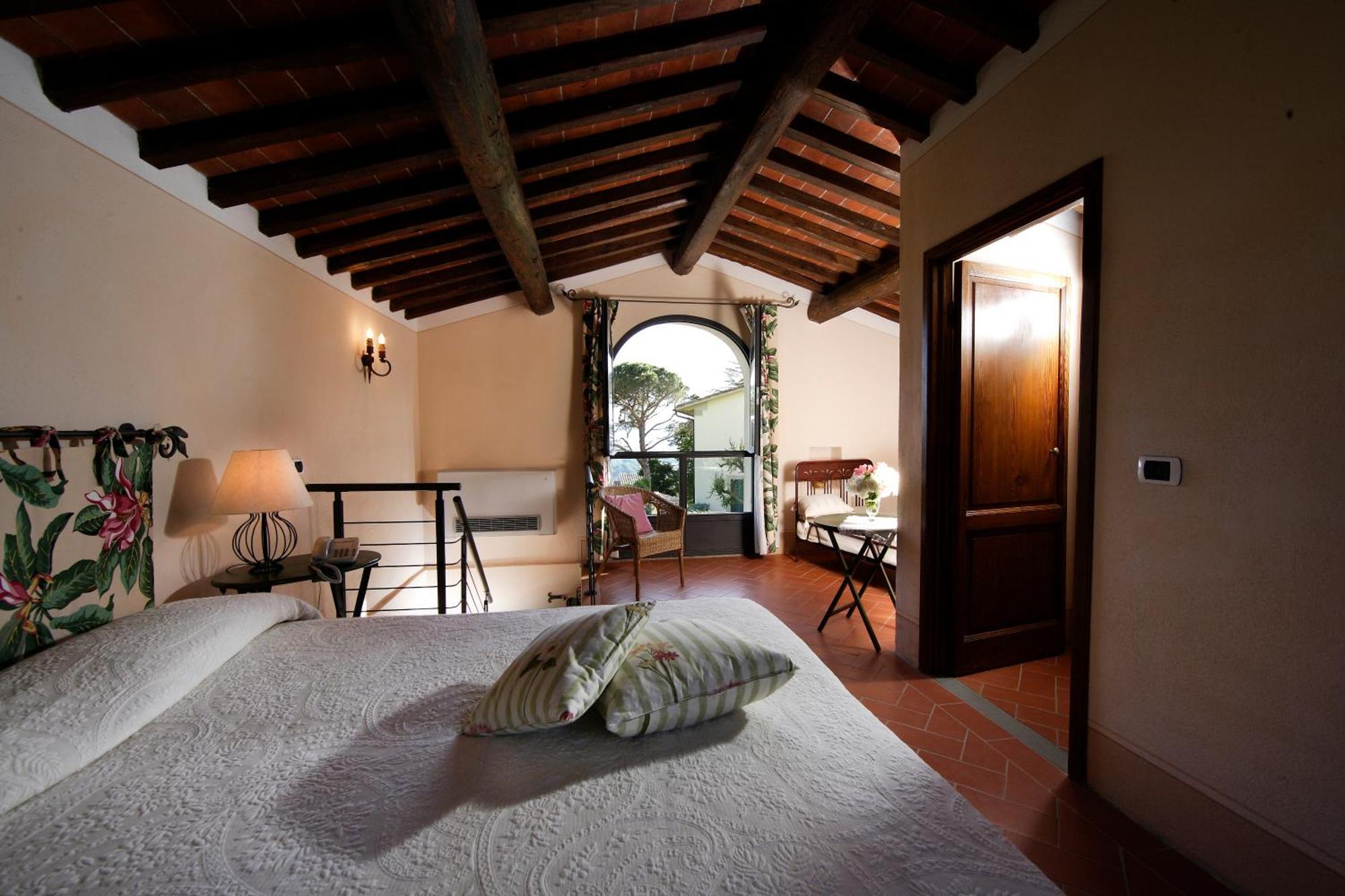 Relais Villa Belpoggio - Residenza D'Epoca Loro Ciuffenna Luaran gambar