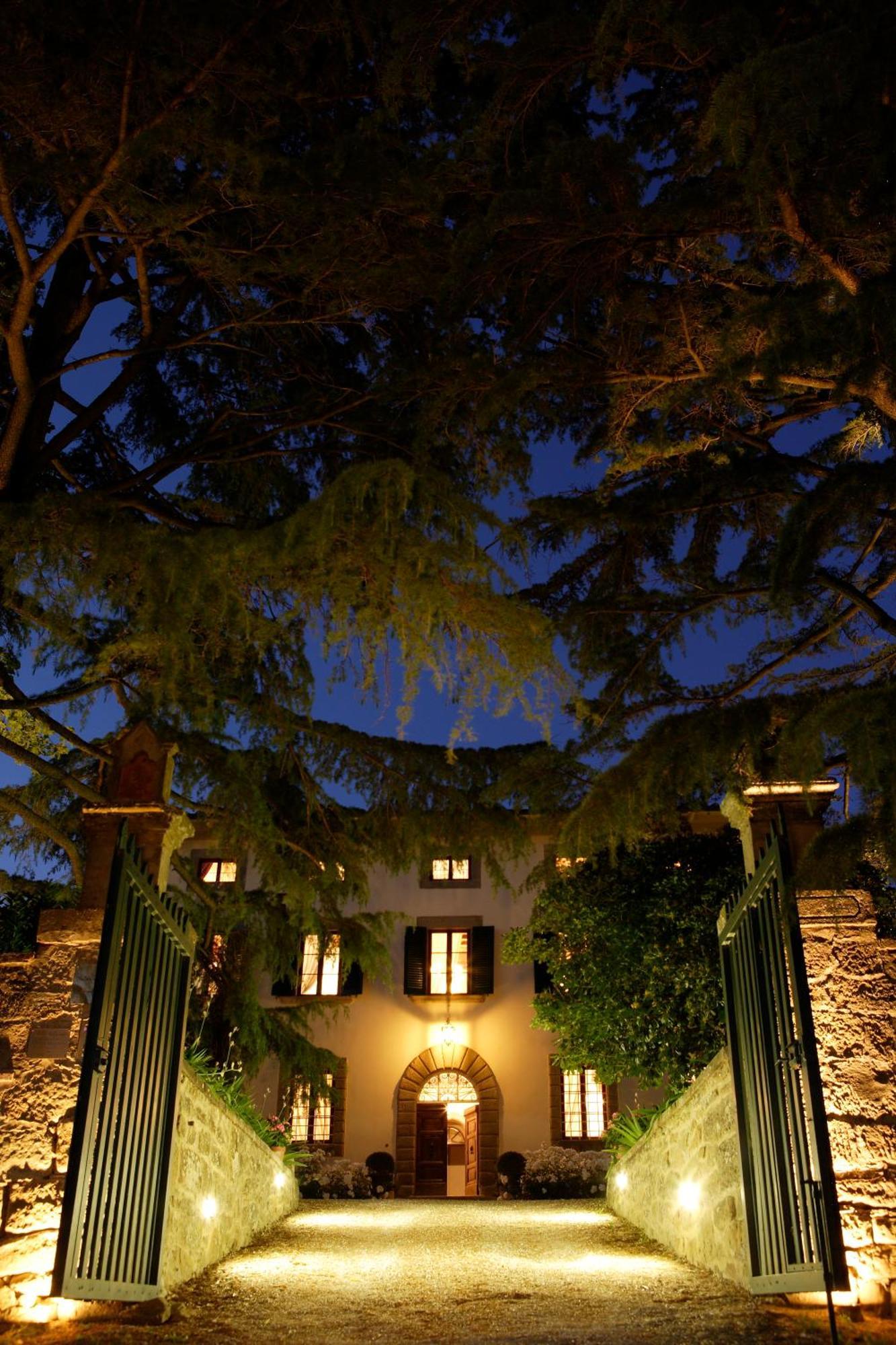 Relais Villa Belpoggio - Residenza D'Epoca Loro Ciuffenna Luaran gambar