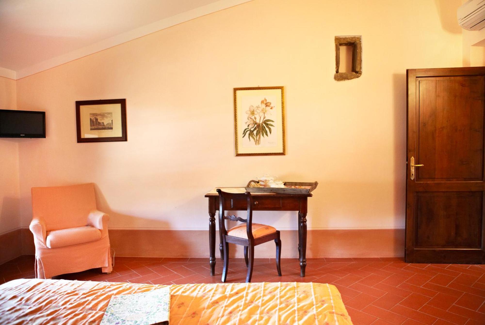Relais Villa Belpoggio - Residenza D'Epoca Loro Ciuffenna Luaran gambar