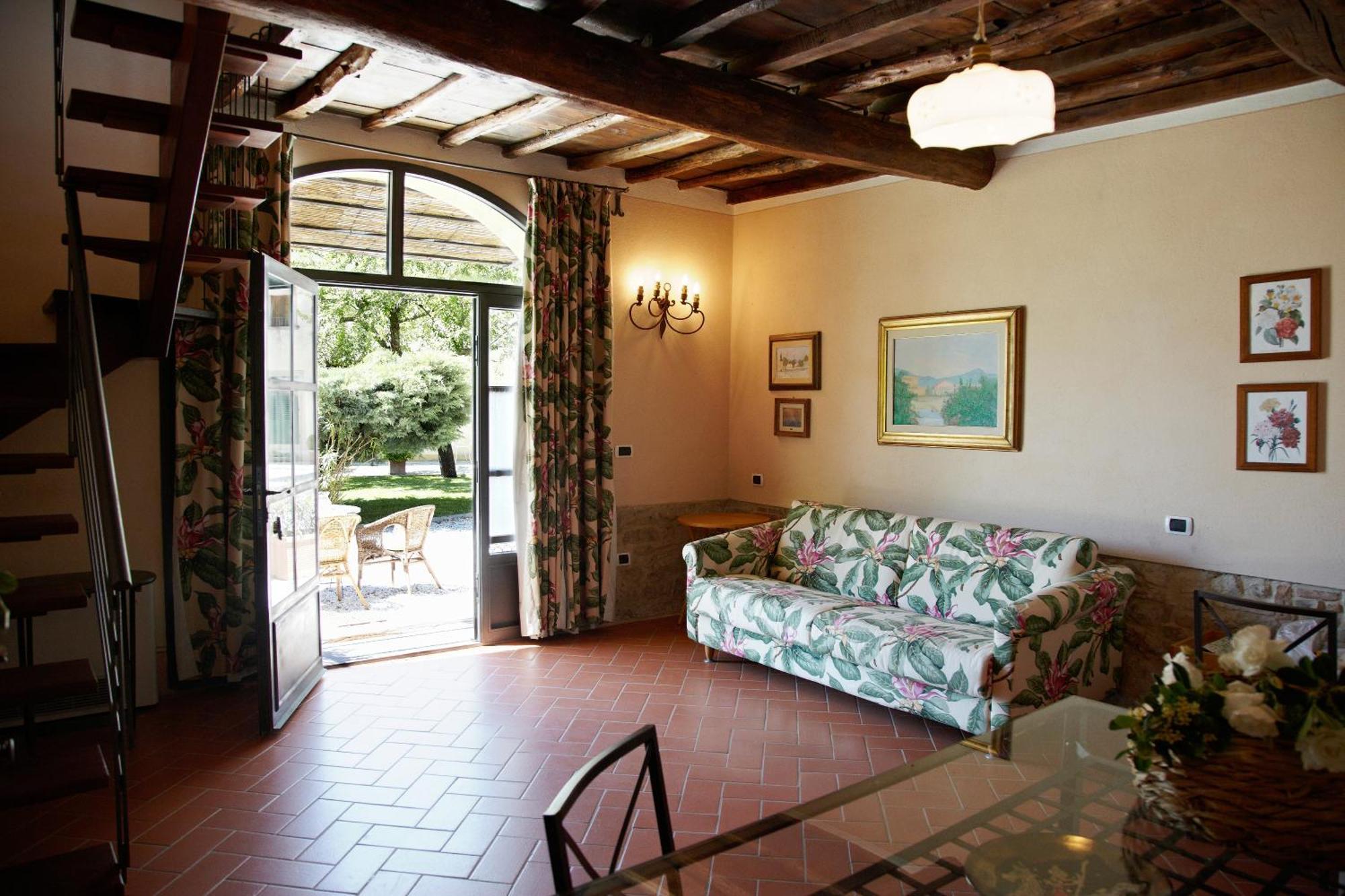 Relais Villa Belpoggio - Residenza D'Epoca Loro Ciuffenna Bilik gambar